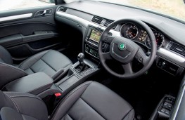 Skoda Superb Estate interior