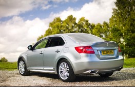 Suzuki Kizashi, rear
