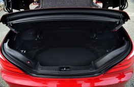 Mercedes SL 63 AMG, boot