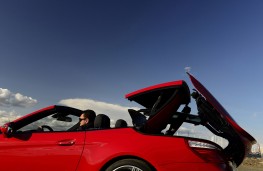 Mercedes SL 63 AMG, roof retraction