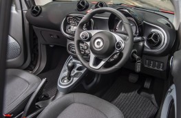 Smart ForTwo Cabrio, interior