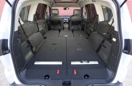 Ford S-MAX, cargo area