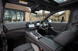 DS 7 Crossback, interior, manual
