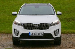 Kia Sorento, 2016, head on