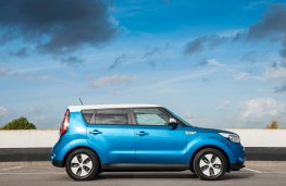 Kia Soul EV, side