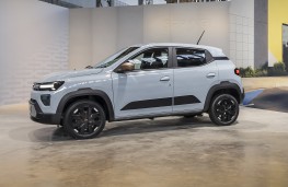 Dacia Spring, 2025, side