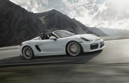 Porsche Boxster Spyder 2015, side