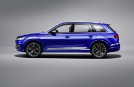 Audi SQ7, side