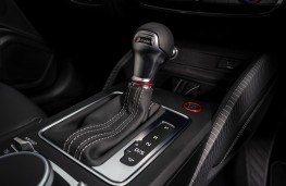 Audi SQ2, 2019, gear lever