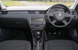 Skoda Rapid Elegance, interior