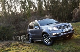 SsangYong Rexton W, front