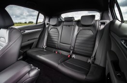 Alfa Romeo Stelvio, 2018, rear seats