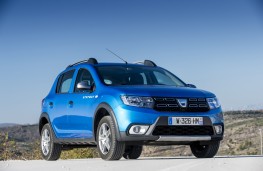 Dacia Sandero Stepway, 2017, front, static