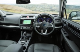 Subaru Outback, dashboard