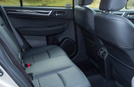 Subaru Outback, rear seats
