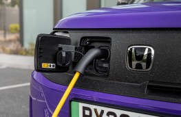 Honda Super-N, 2026, charging