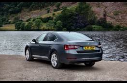 Skoda Superb, rear