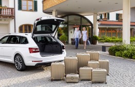 Skoda Superb Estate, luggage