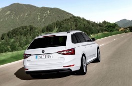Skoda Superb Estate, rear