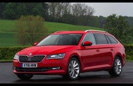 Skoda Superb Estate 4x4, 2016, front, static