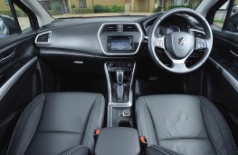 Suzuki S-Cross ALLGRIP, interior
