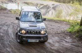 Suzuki Jimny, offroad 2