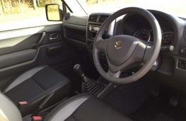 Suzuki Jimny, interior