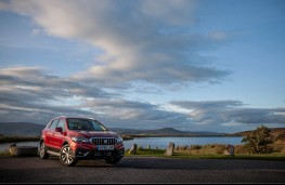 Suzuki SX4 S-Cross, moody static