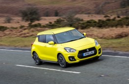Suzuki Swift Sport, front action
