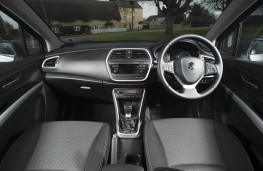 Suzuki SX4 S-Cross, dashboard