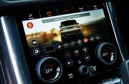 Range Rover Sport SVR, 2018, display screen, lower