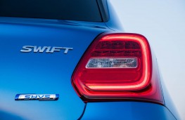 Suzuki Swift, 2017, SHVS hybrid badge