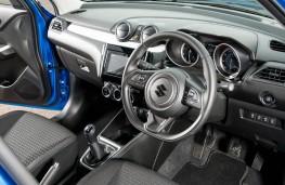 Suzuki Swift, 2017, interior