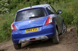 Suzuki Swift 4x4, off-road, rear