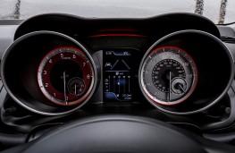 Suzuki Swift Sport, 2018, instrument panel