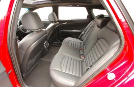 Kia Optima Sportswagon, rear seats