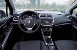 Suzuki SX4 S-Cross, interior