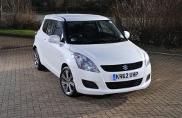 Suzuki Swift SZ-L, front