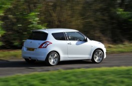 Suzuki Swift SZ-L, rear