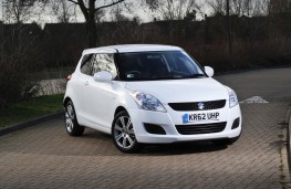 Suzuki Swift SZ-L, front