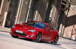 Toyota GT86, front