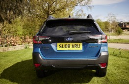 Subaru Outback, 2025, tail