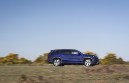 Volkswagen Tayron, 2025, side