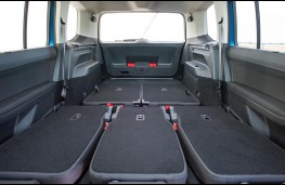 Volkswagen Touran 2016, maximum cargo space