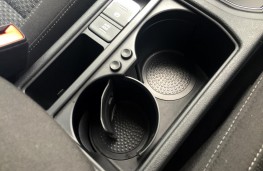 Volkswagen Touran 2016, adjustable cup holder