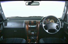 Hyundai Terracan, interior