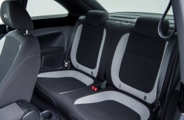 Volkswagen Beetle R-Line, 2017, rear seats
