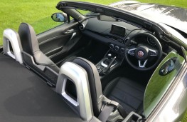 Fiat 124 Spider, interior