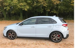 Hyundai i30, side