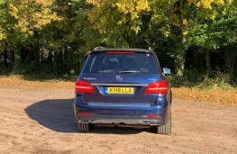 Mercedes GLS, rear